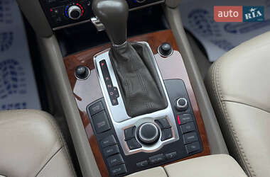 Внедорожник / Кроссовер Audi Q7 2007 в 