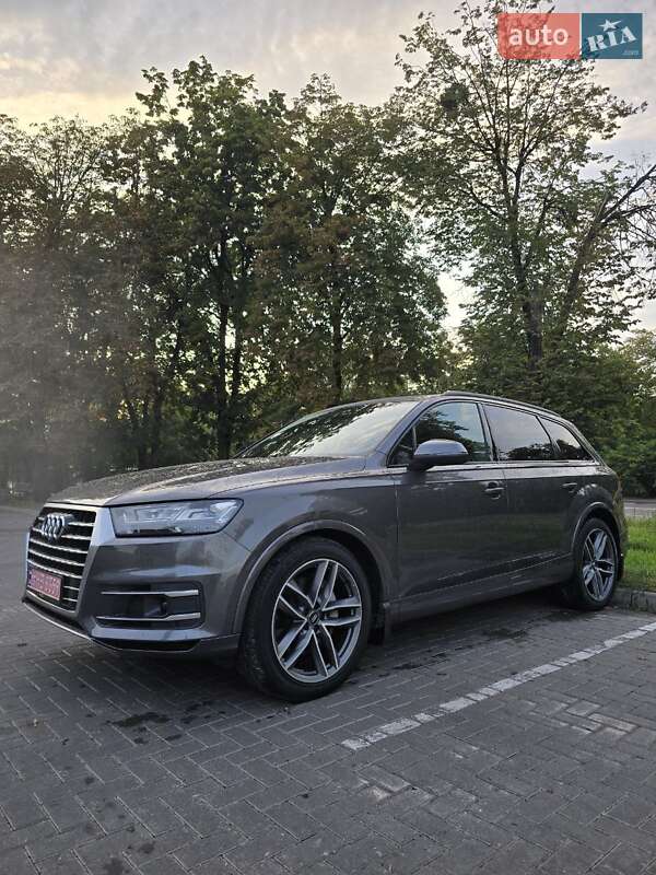 Внедорожник / Кроссовер Audi Q7 2018 в Львове