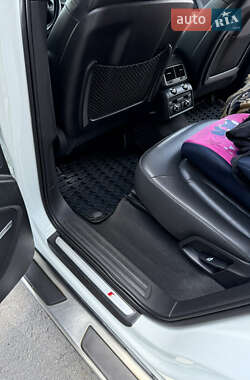 Внедорожник / Кроссовер Audi Q7 2011 в 