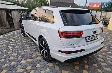 Внедорожник / Кроссовер Audi Q7 2018 в 
