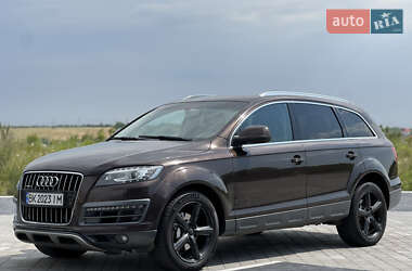 Позашляховик / Кросовер Audi Q7 2010 в 