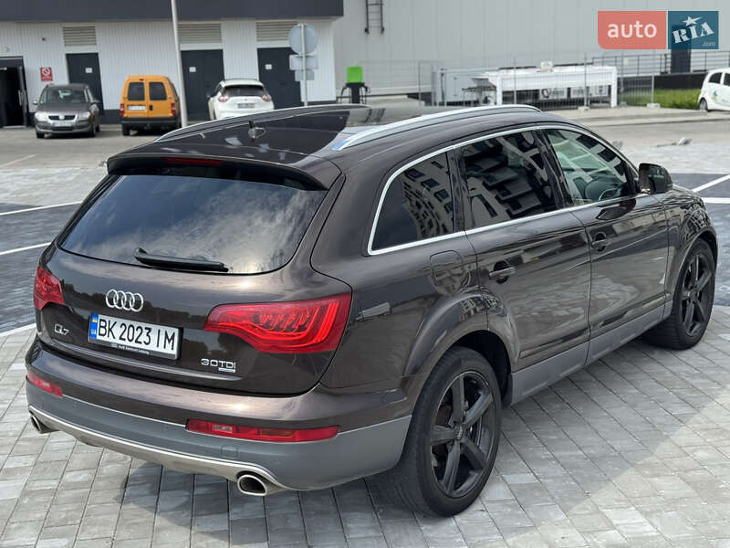 Внедорожник / Кроссовер Audi Q7 2010 в Ровно