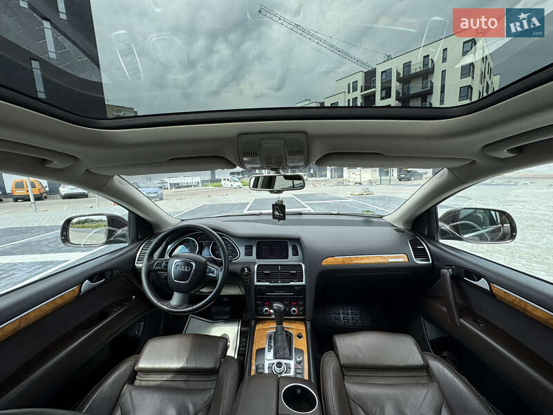 Внедорожник / Кроссовер Audi Q7 2010 в Ровно