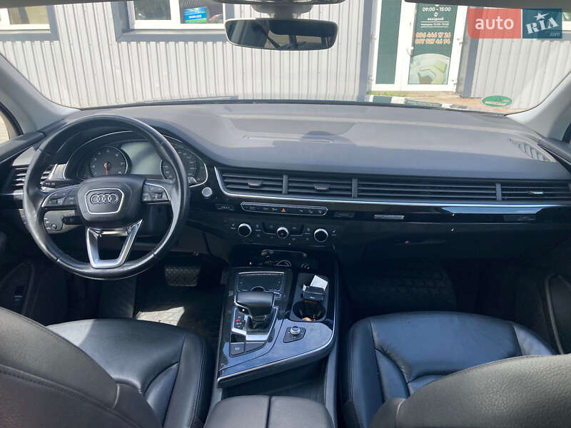 Позашляховик / Кросовер Audi Q7 2017 в Києві