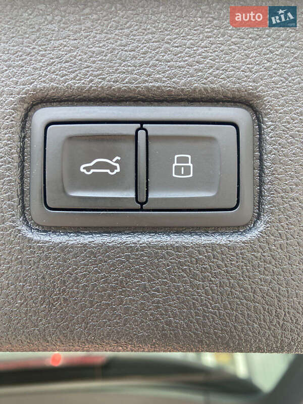 Позашляховик / Кросовер Audi Q7 2017 в Києві