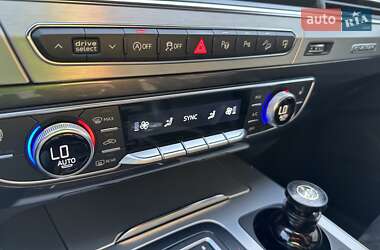 Внедорожник / Кроссовер Audi Q7 2015 в 