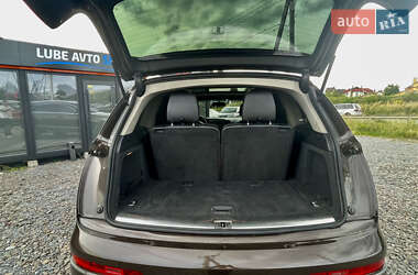 Внедорожник / Кроссовер Audi Q7 2012 в 