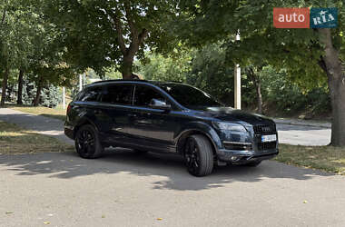 Внедорожник / Кроссовер Audi Q7 2011 в 