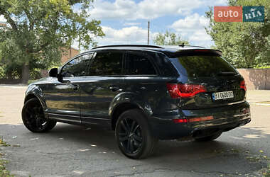 Внедорожник / Кроссовер Audi Q7 2011 в 