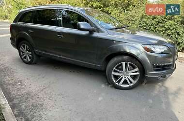 Внедорожник / Кроссовер Audi Q7 2015 в 