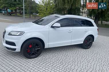 Внедорожник / Кроссовер Audi Q7 2013 в 