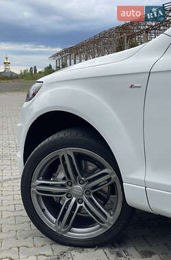 Внедорожник / Кроссовер Audi Q7 2013 в 