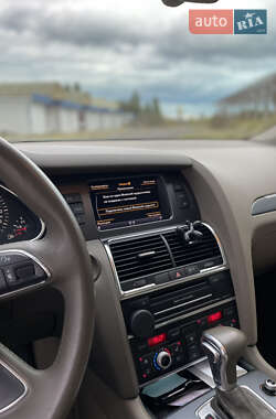 Внедорожник / Кроссовер Audi Q7 2013 в 