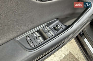 Внедорожник / Кроссовер Audi Q7 2015 в 