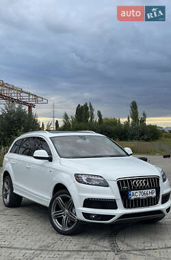 Внедорожник / Кроссовер Audi Q7 2013 в 