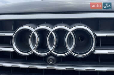 Внедорожник / Кроссовер Audi Q7 2019 в 