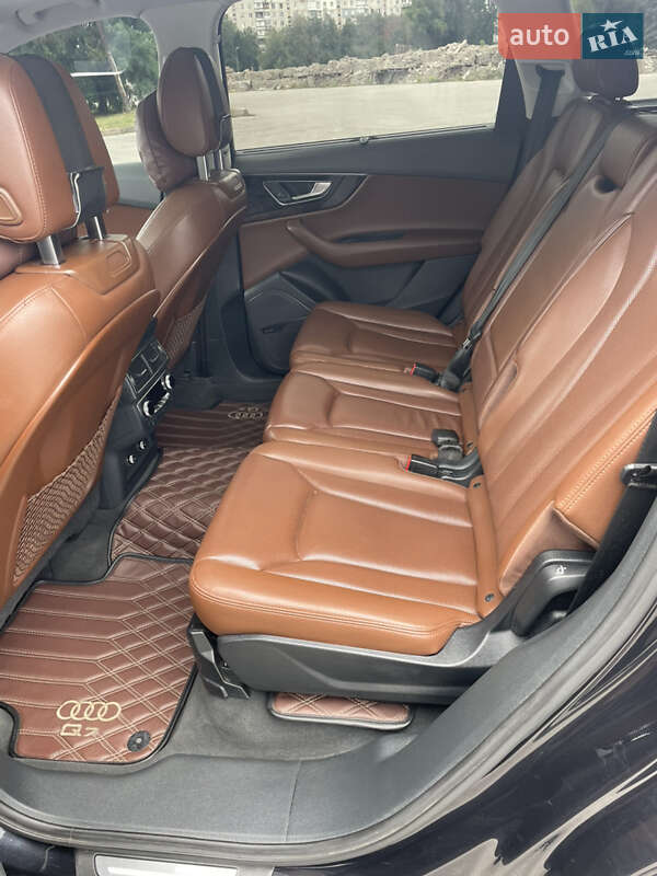 Позашляховик / Кросовер Audi Q7 2019 в Харкові фото 14 Позашляховик / Кросовер Audi Q7 2019 в Харкові