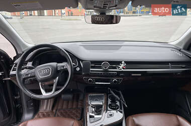 Внедорожник / Кроссовер Audi Q7 2019 в 