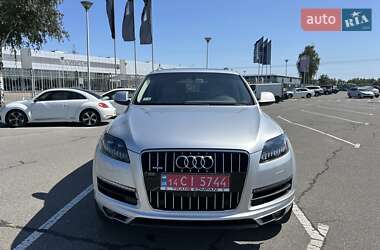 Внедорожник / Кроссовер Audi Q7 2015 в 