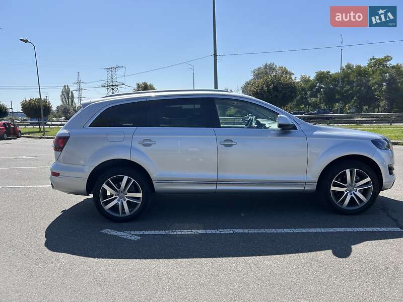 Позашляховик / Кросовер Audi Q7 2015 в Києві фото 13 Позашляховик / Кросовер Audi Q7 2015 в Києві