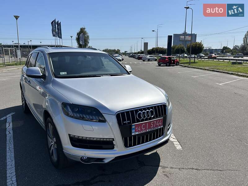Позашляховик / Кросовер Audi Q7 2015 в Києві фото 17 Позашляховик / Кросовер Audi Q7 2015 в Києві