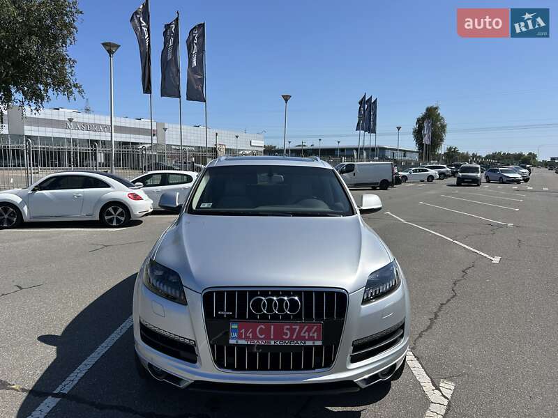 Позашляховик / Кросовер Audi Q7 2015 в Києві фото 19 Позашляховик / Кросовер Audi Q7 2015 в Києві