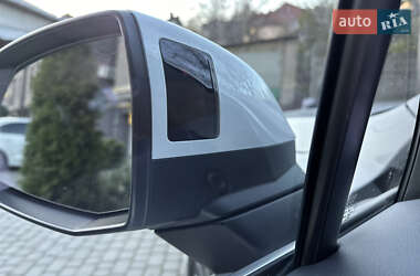 Внедорожник / Кроссовер Audi Q7 2017 в 