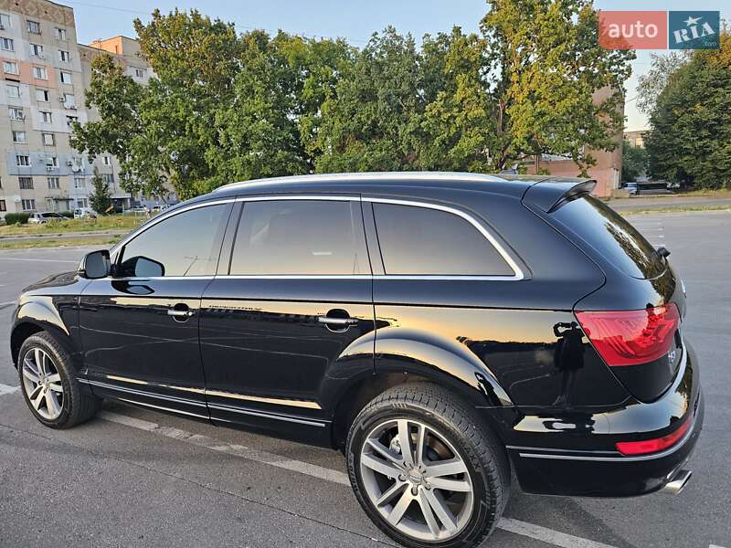 Внедорожник / Кроссовер Audi Q7 2013 в Кропивницком