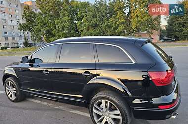 Внедорожник / Кроссовер Audi Q7 2013 в 