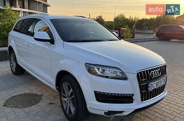 Позашляховик / Кросовер Audi Q7 2012 в 