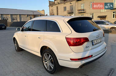 Позашляховик / Кросовер Audi Q7 2012 в 