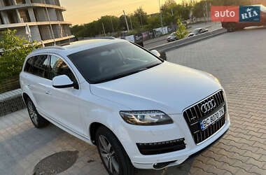Позашляховик / Кросовер Audi Q7 2012 в 