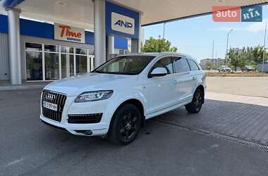 Позашляховик / Кросовер Audi Q7 2015 в Миколаєві