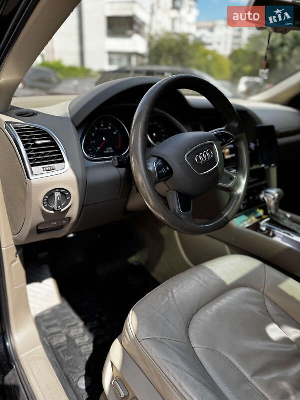 Позашляховик / Кросовер Audi Q7 2013 в Львові