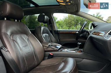 Внедорожник / Кроссовер Audi Q7 2015 в 