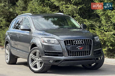 Внедорожник / Кроссовер Audi Q7 2013 в 