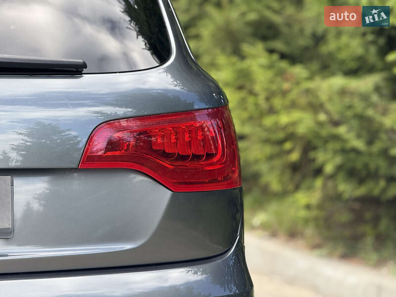 Позашляховик / Кросовер Audi Q7 2013 в Тернополі