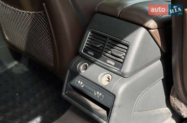 Внедорожник / Кроссовер Audi Q7 2013 в 