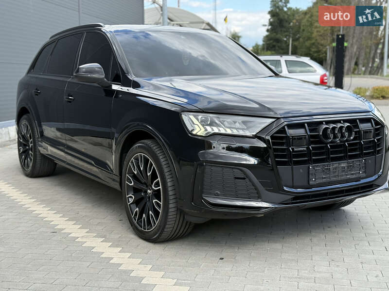 Внедорожник / Кроссовер Audi Q7 2020 в Виннице