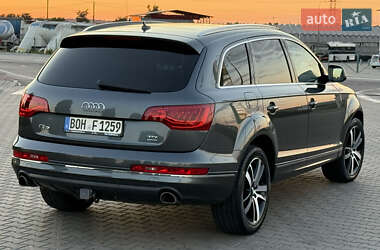 Внедорожник / Кроссовер Audi Q7 2013 в 