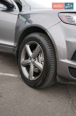 Внедорожник / Кроссовер Audi Q7 2013 в 