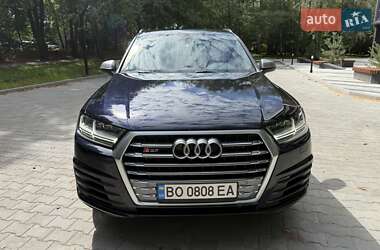 Внедорожник / Кроссовер Audi Q7 2016 в 