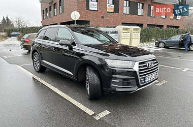 Позашляховик / Кросовер Audi Q7 2016 в 