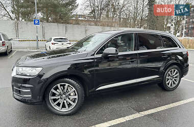 Позашляховик / Кросовер Audi Q7 2016 в 