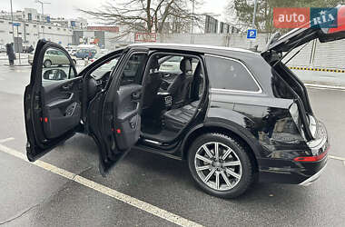 Позашляховик / Кросовер Audi Q7 2016 в 