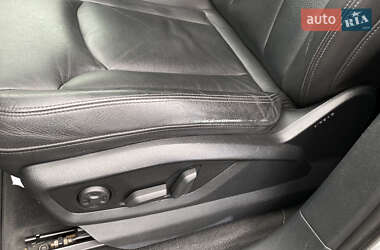 Позашляховик / Кросовер Audi Q7 2016 в 