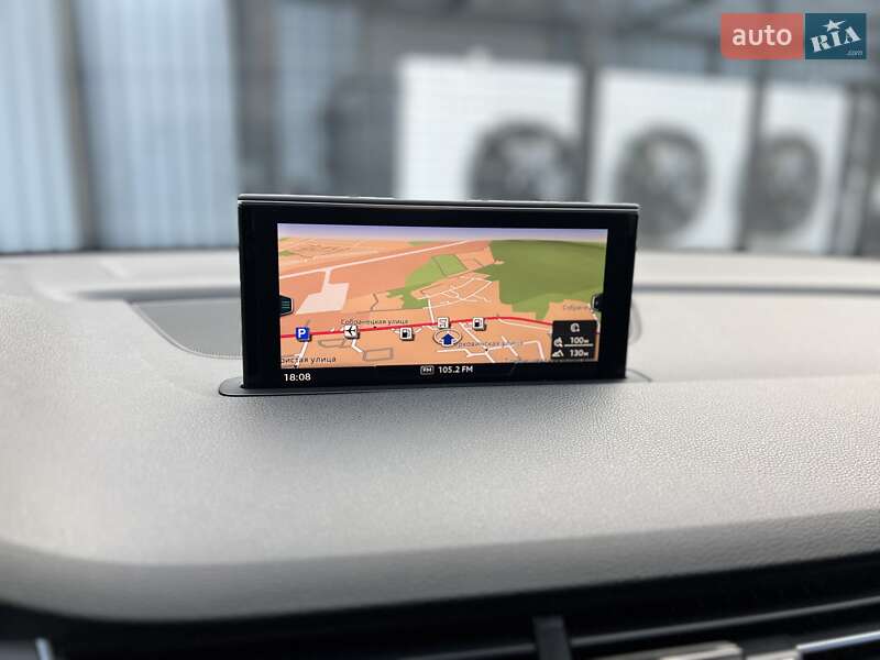 Позашляховик / Кросовер Audi Q7 2015 в Ужгороді