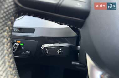 Внедорожник / Кроссовер Audi Q7 2015 в 