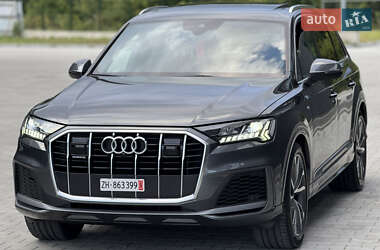 Внедорожник / Кроссовер Audi Q7 2020 в 