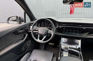 Внедорожник / Кроссовер Audi Q7 2020 в 